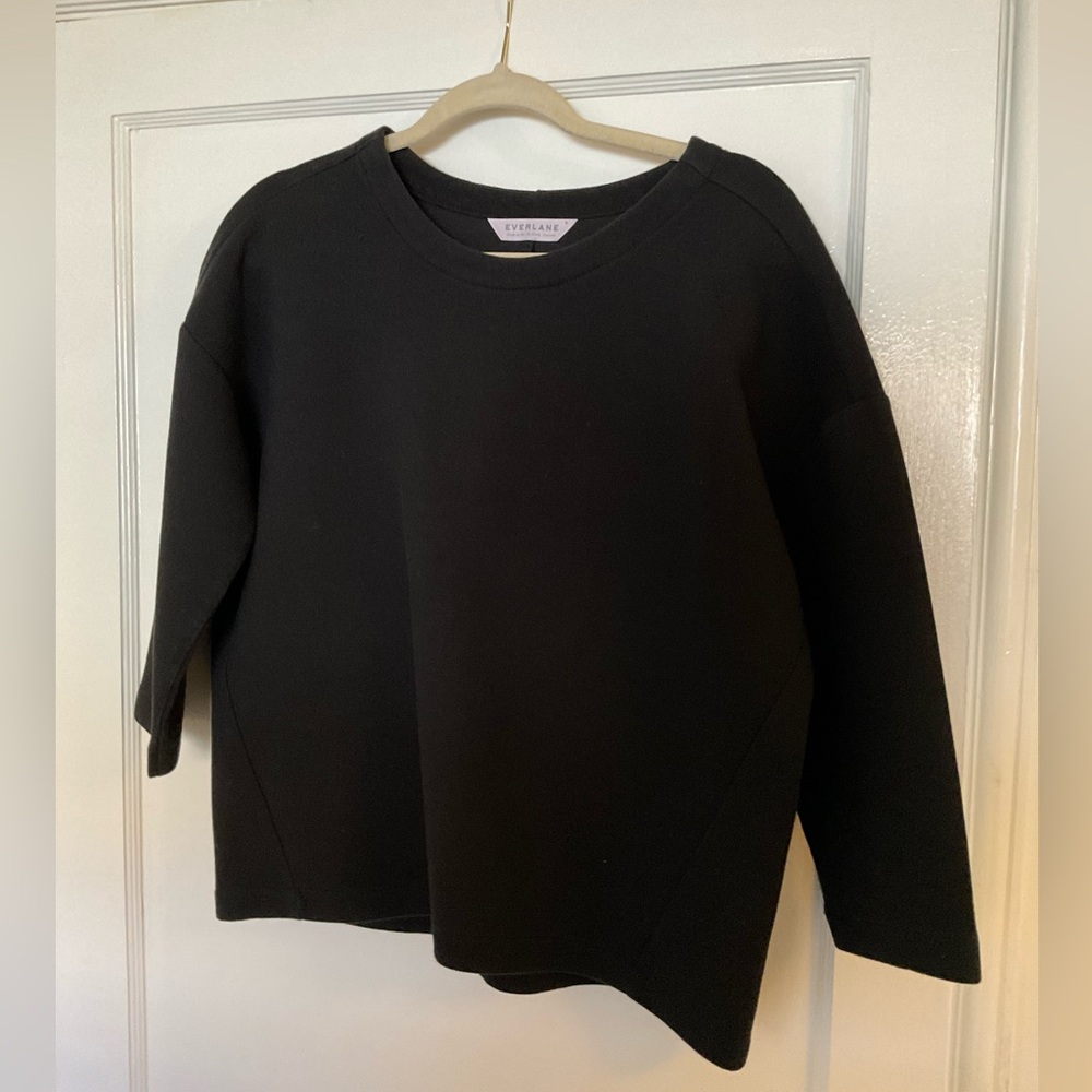 Everlane Women's 3/4 sleeve scuba sweater - medium